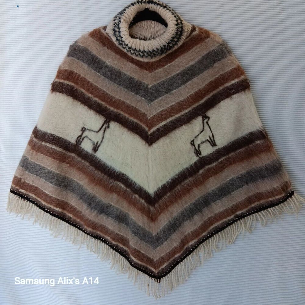 Quiaqueno Kids Poncho Alpaca Made in Argentina LLama 70% Wool 30%